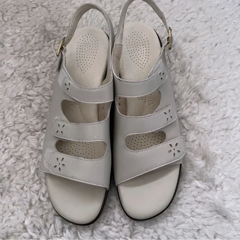 SAS Quatro Slingback Bone Ivory Sandal Hook Loop Adjustable Straps Comfort 10 N